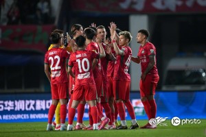 Jinnianhui-赛地聚焦——足总杯冲刺阶段热度飙升，北京首钢伤情更新，悬念犹存，阵容厚度经受考验(北京首钢转会)